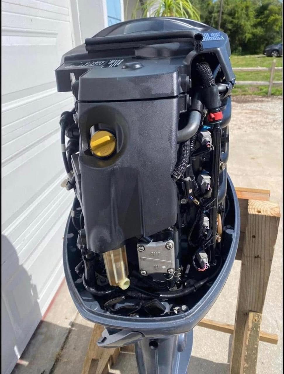 Yamaha Outboard Engine